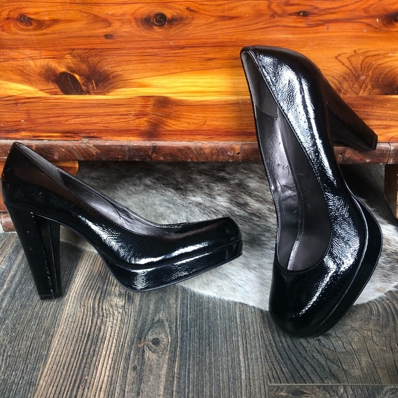 Heels by Calvin Klein pumps - Picture 2 of 7